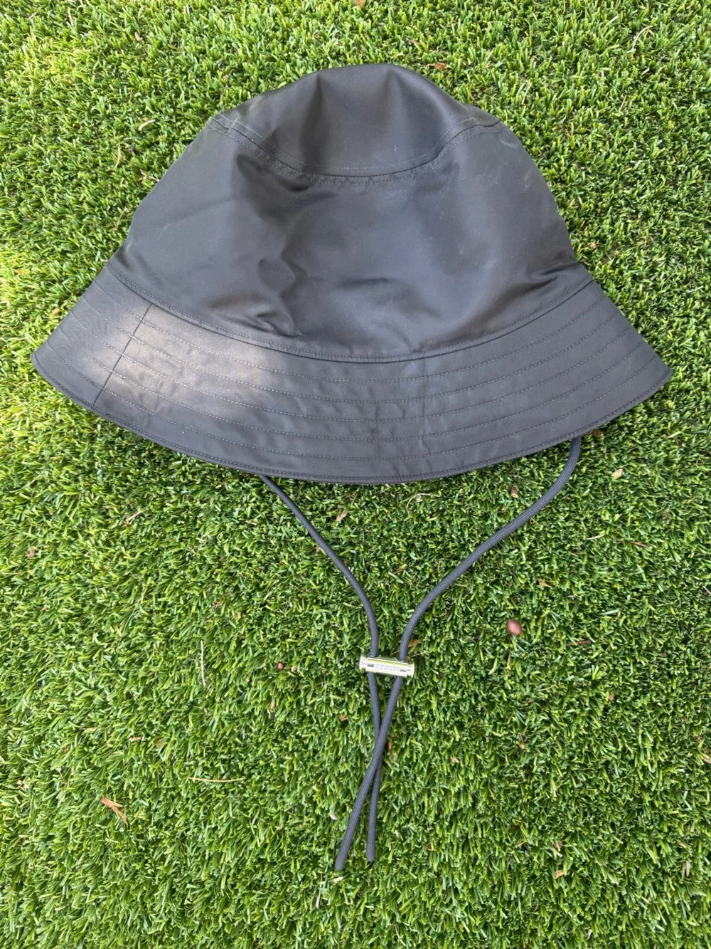 lululemon athletica Black nylon Bucket Hat with Adjustable Chin Cord